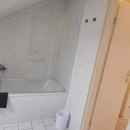 Ganze 2 Raum Ferienwohnung Rechts Baderitz Exterior photo