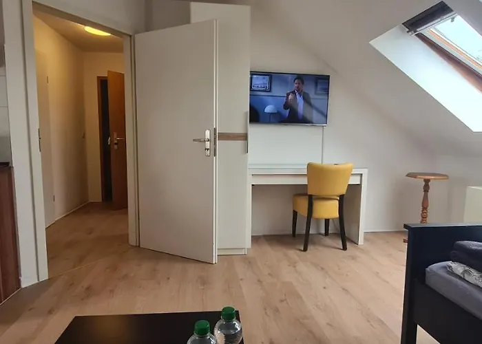 Ganze 2 Raum Ferienwohnung Rechts